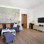 Amy Apartman
